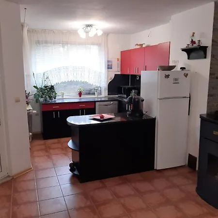 градина *