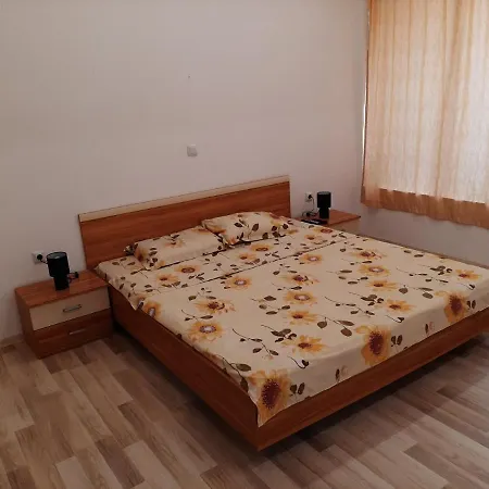 градина