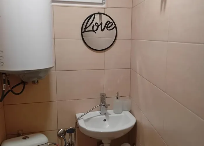 Case de vacanță градина Aheloi